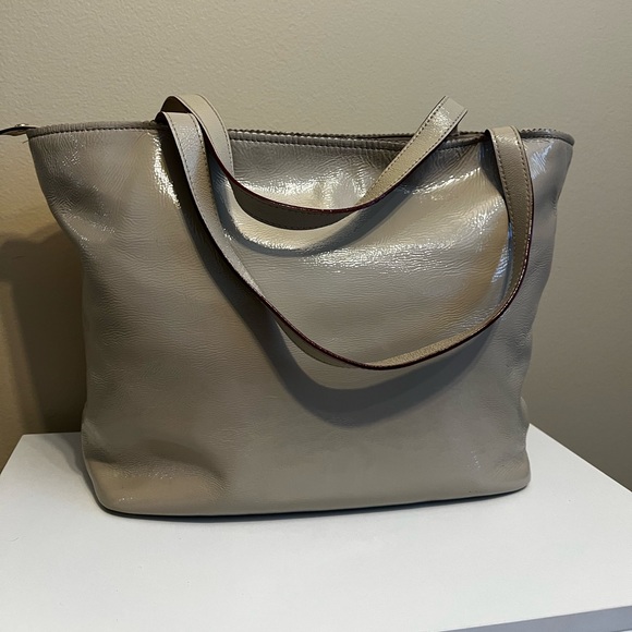 kate spade Handbags - Kate Spade Gray Tote Bag
